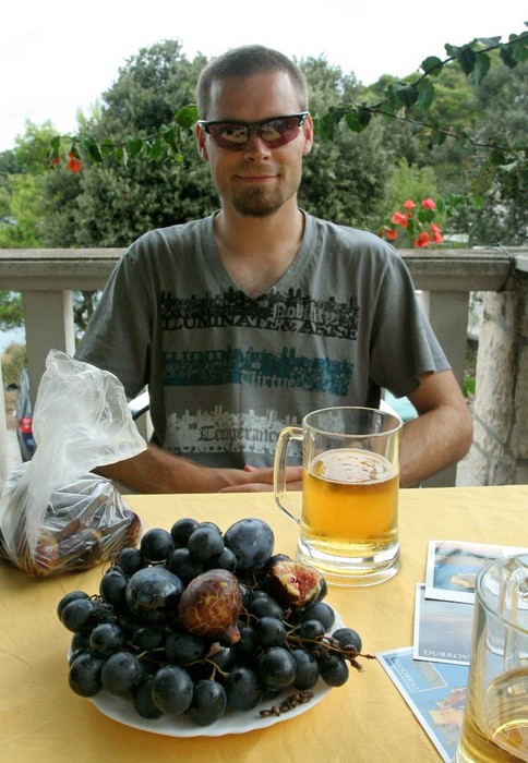 BeforeHeEats.jpg