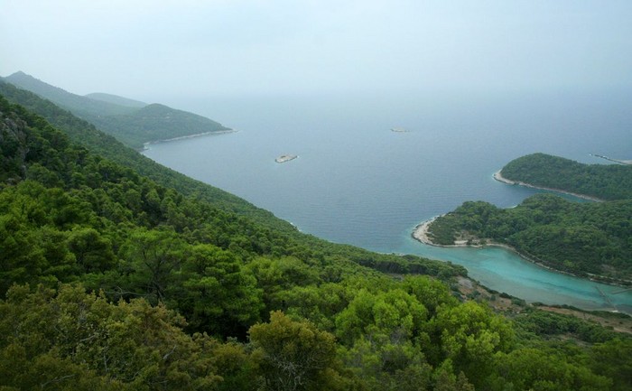 HikingMljet.jpg