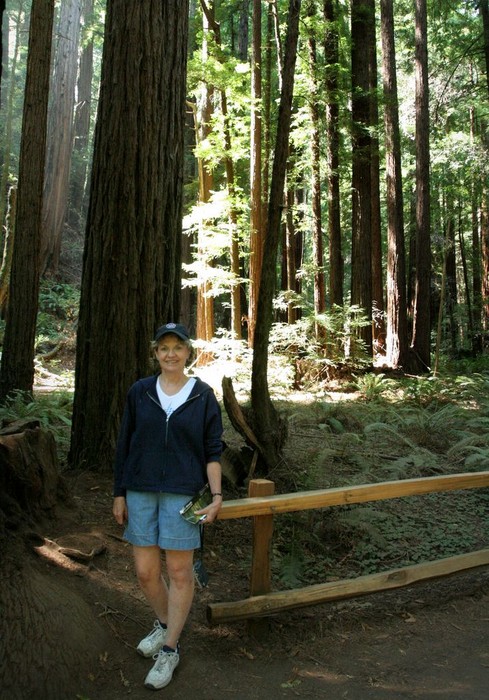 MomInMuirWoods1.jpg