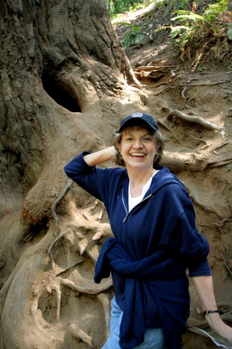 MomInMuirWoods3.jpg
